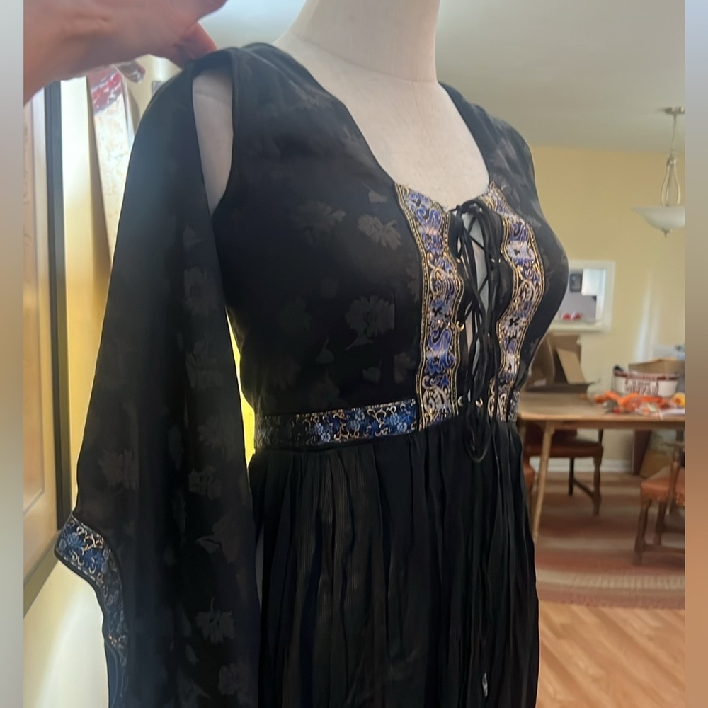 Victorian,Gothic Weighted Kaftan,Black & Blue,Exquisite Embroidery,Size Small - Picture 9 of 12